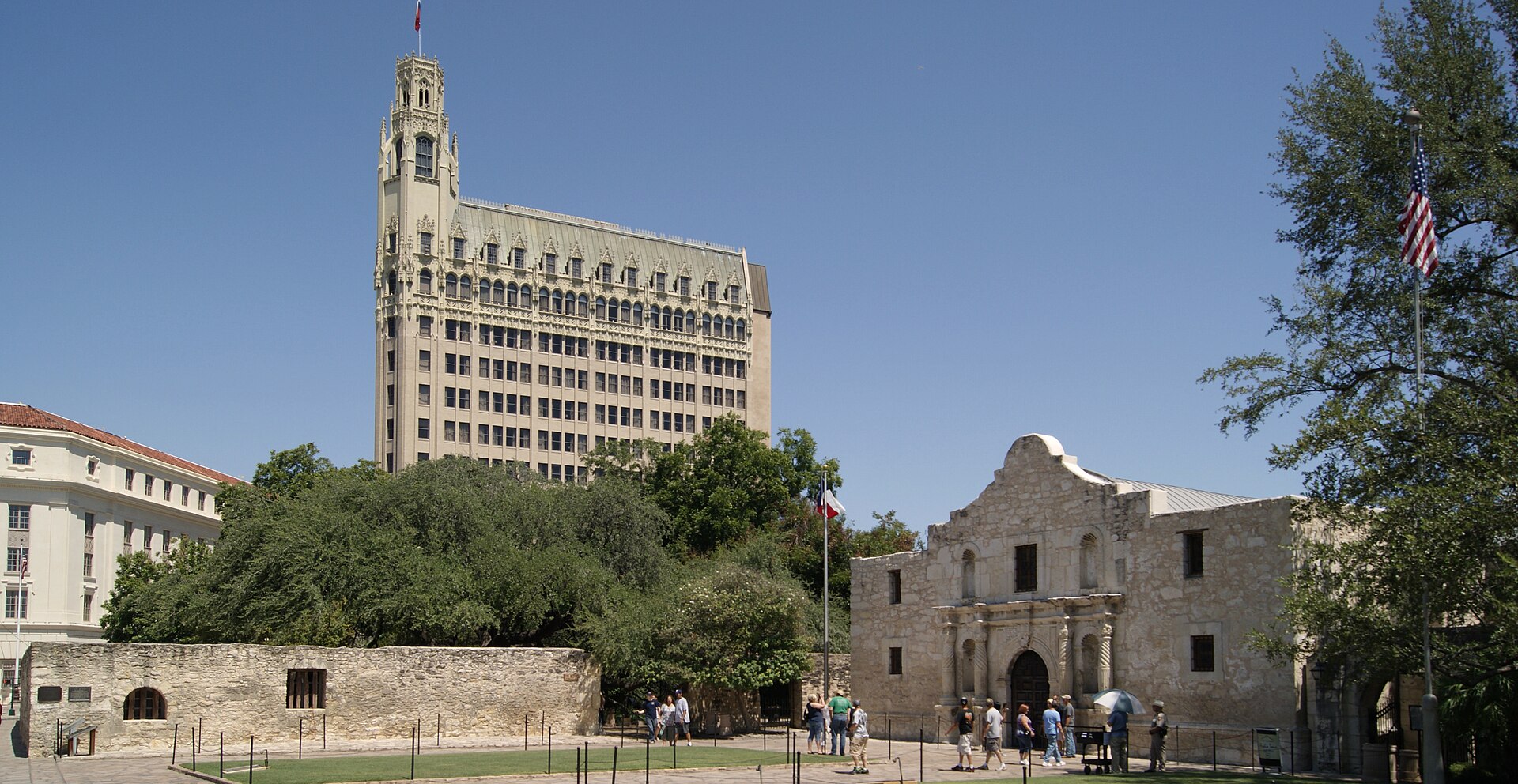 The Alamo Mission facade in San Antonio, Texas